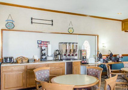 Hotel At 2*