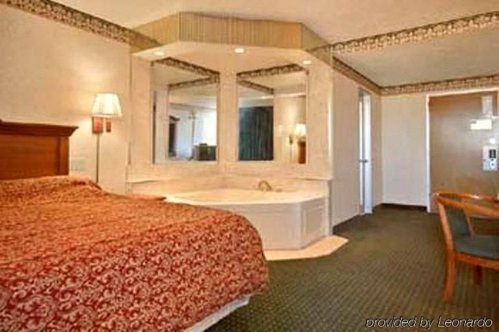 At Hotel 2*
